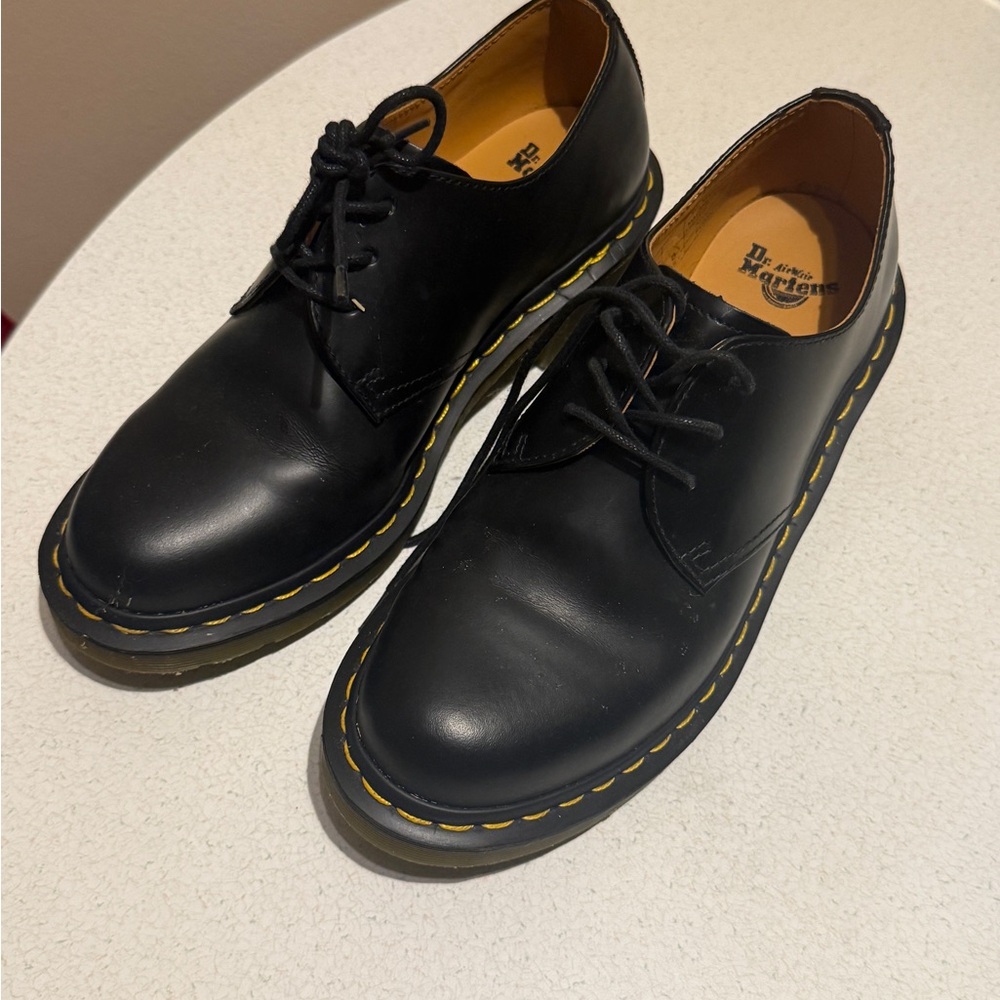 Dr. Martens Black Amory